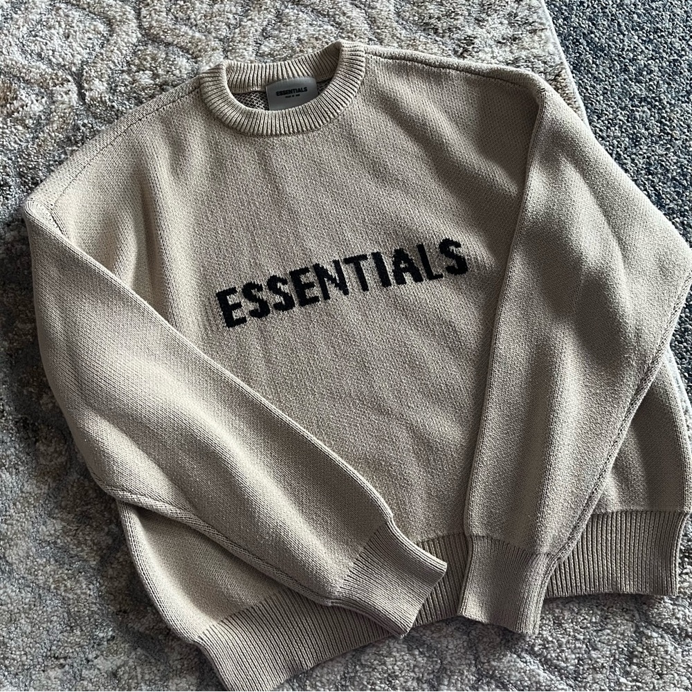 Fear of God Essentials Crewneck